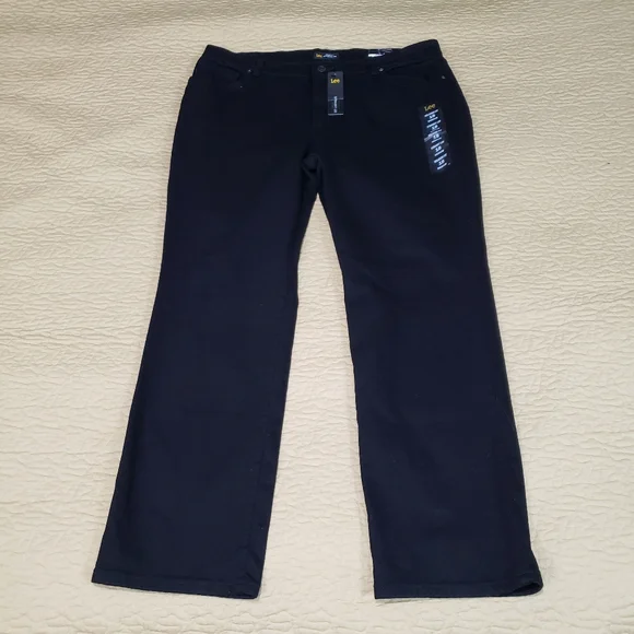 Women's Lee Relaxed Fit Black Jeans Size 18 - Picture 1 of 8